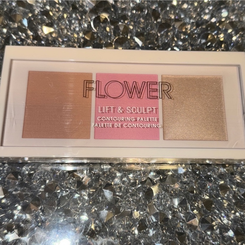 FLOWER Lift & Sculpt Contouring Palette Blush/Highlighter (Light to Medium)